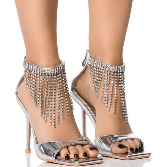AZALEA WANG " VANITY VICTORIA " EMBELLISHED STILETTO SANDAL IN SILVER (BRAND NEW - Picture 1 of 7